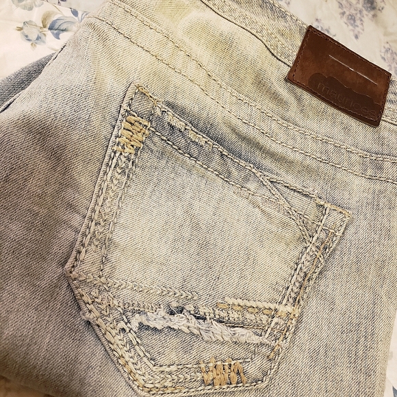 Y2K Distressed {Maurices} Boot Cut Jeans, Size 7/8 short - Picture 2 of 6